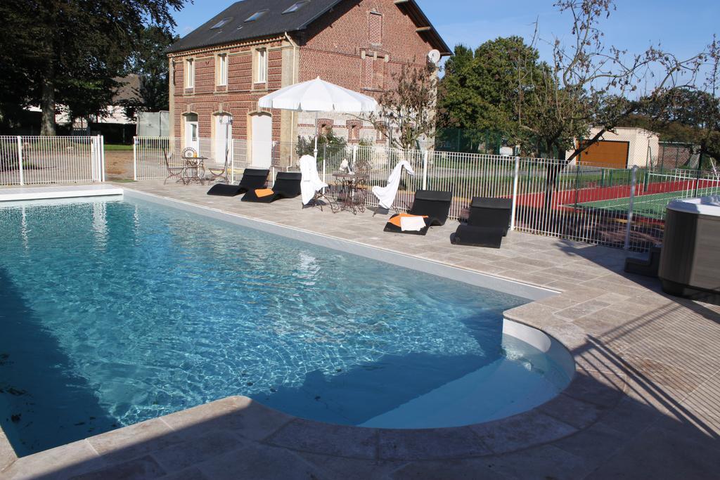 Chateau Des Saveurs Saint-Sauveur-dʼÉmalleville Eksteriør bilde