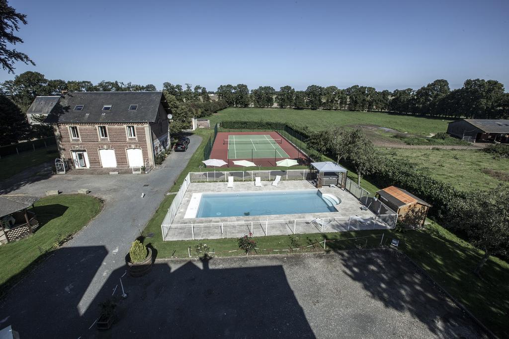 Chateau Des Saveurs Saint-Sauveur-dʼÉmalleville Eksteriør bilde